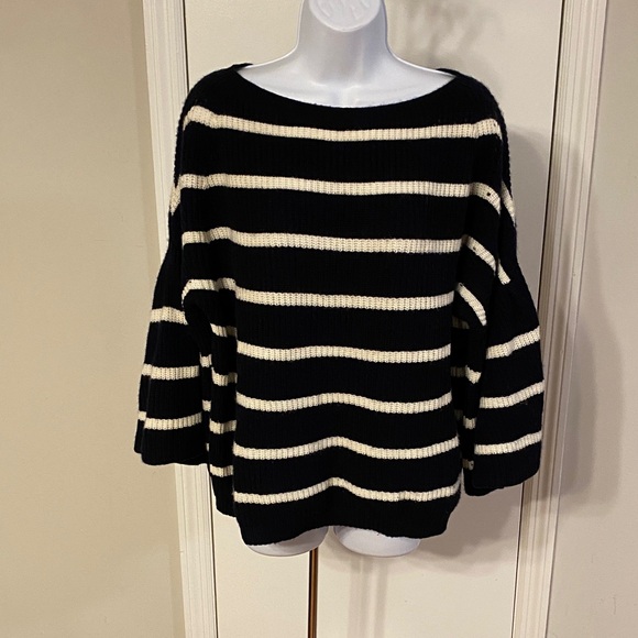 Allude Sweaters - Allude Cashmere Blend Sweater
